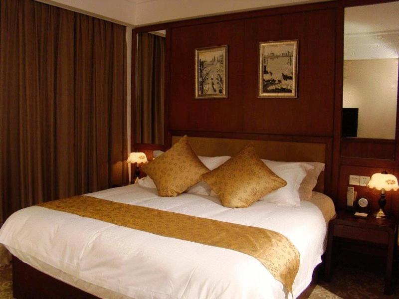 Linjiang Hotel Шанхай Номер фото